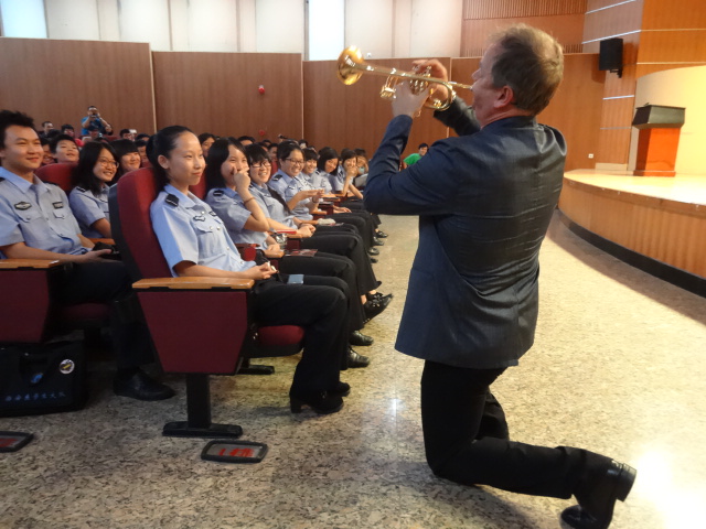 K8凯发·国际官方网站小号表演艺术家Jens Lindemann（彦斯·林德曼）荣获加拿大勋章