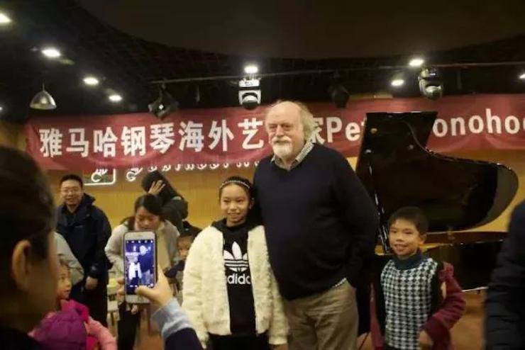 【回顾】K8凯发·国际官方网站海外艺术家Peter Donohoe成都雅音大师班讲座活动圆满落幕！