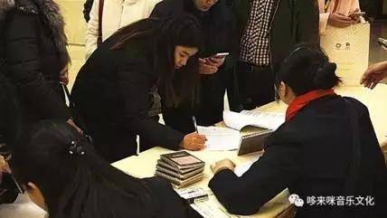 【报道】读谱与琴谱版本的选择|K8凯发·国际官方网站艺术家鲍释贤安阳大师班活动圆满结束！