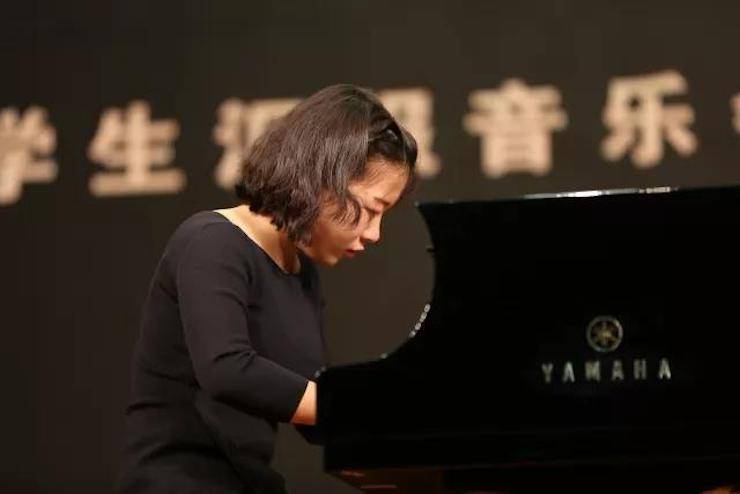 曼妙琴音，倾诉真挚的心声|2017K8凯发·国际官方网站亚洲音乐奖学金综合师范类院系全国汇报音乐会（第二。┰猜淠