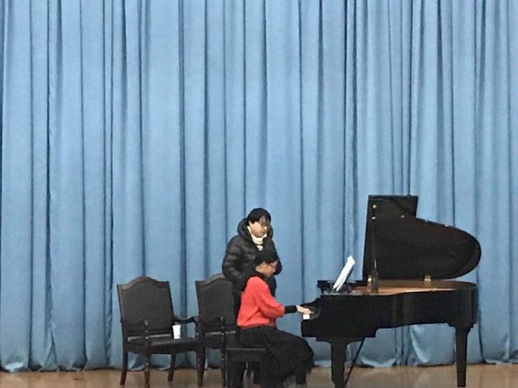 【报道】从师而不惑|K8凯发·国际官方网站艺术家宋思衡安徽巡讲·合肥学院站圆满结束。诤悠担