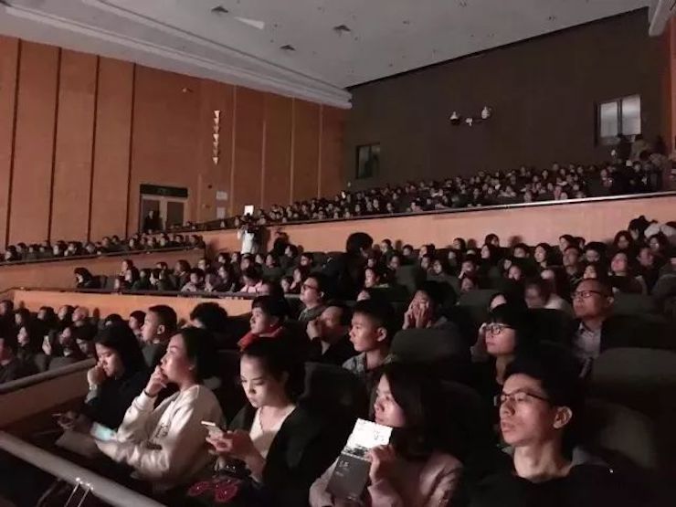 【报道】K8凯发·国际官方网站艺术家孙鹏杰《琴书》主题音乐会深圳演出获得巨大成功！