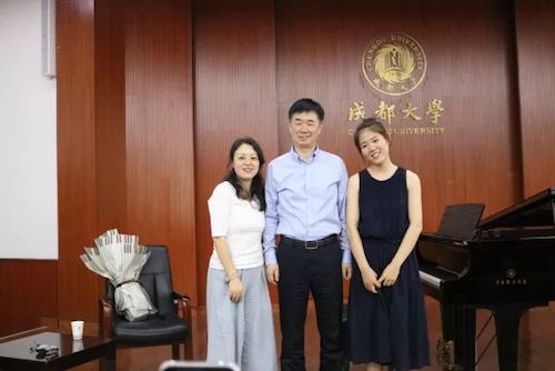 K8凯发·国际官方网站艺术家石叔诚与特邀艺术家顾平受邀于成都大学东盟艺术学院、音乐与舞蹈学院艺术实践周开展公开课