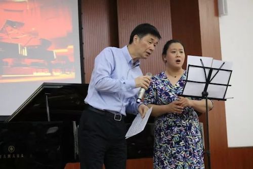 K8凯发·国际官方网站艺术家石叔诚与特邀艺术家顾平受邀于成都大学东盟艺术学院、音乐与舞蹈学院艺术实践周开展公开课