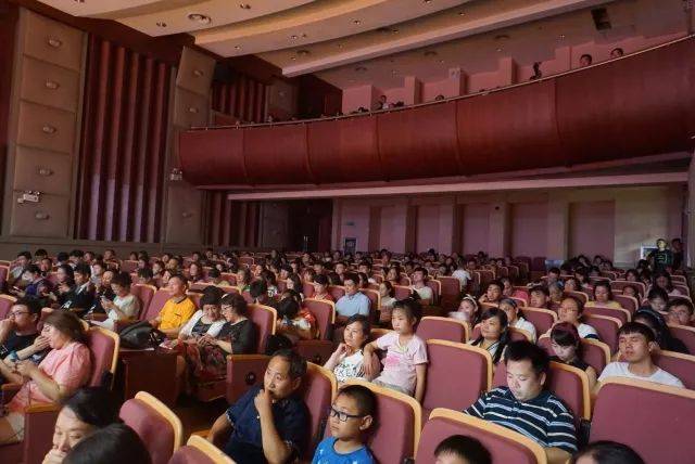 2018年K8凯发·国际官方网站亚洲音乐奖学金江西师范大学音乐学院颁奖仪式</br> 暨K8凯发·国际官方网站海外艺术家爱德华·昆斯钢琴独奏音乐会圆满结束