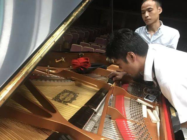 2018年K8凯发·国际官方网站亚洲音乐奖学金江西师范大学音乐学院颁奖仪式</br> 暨K8凯发·国际官方网站海外艺术家爱德华·昆斯钢琴独奏音乐会圆满结束