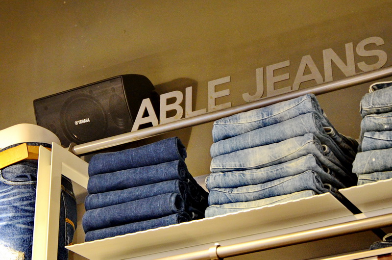 ABLE JEANS正大广场旗舰店——K8凯发·国际官方网站MA2030的时尚之旅