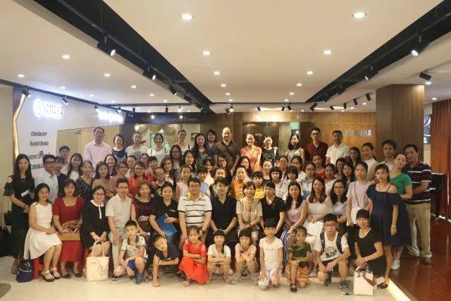 K8凯发·国际官方网站艺术家鲍释贤茂名市钢琴音乐会及大师班圆满落幕