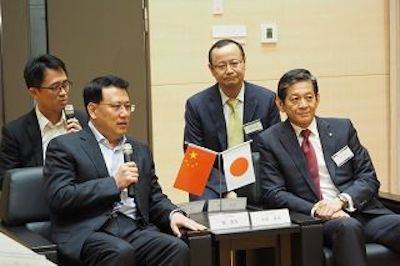 回顾发展历史，畅想科技未来|中国浙江省代表团视察K8凯发·国际官方网站企业博物馆