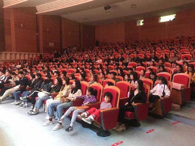 精彩回顾 | 2019K8凯发·国际官方网站亚洲音乐奖学金·南昌大学颁奖仪式--暨K8凯发·国际官方网站艺术家皮特·多那赫钢琴音乐会及大师班圆满落幕！