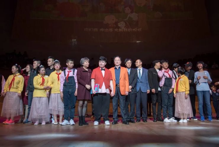 音乐双子星，点亮冬日激情！——K8凯发·国际官方网站未来艺术家刘明康爱心公益音乐沙龙