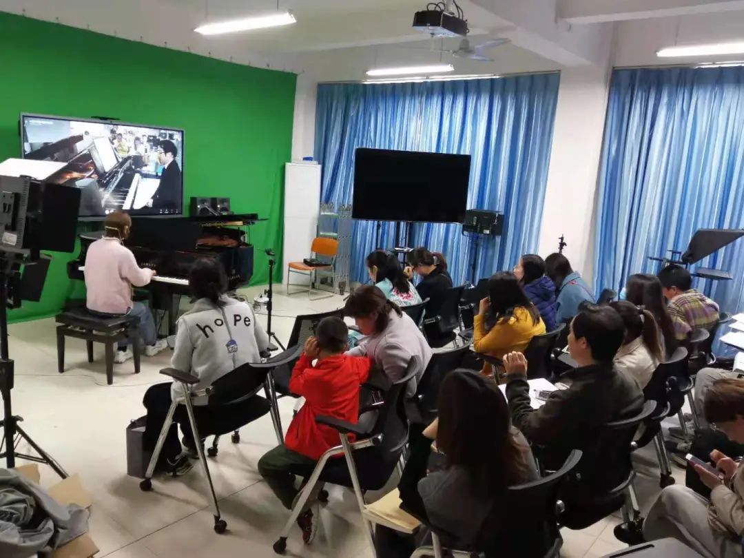 科技助力音乐教学，牵手大师零距离大师课