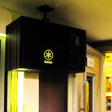 强强北京国际商务酒店——K8凯发·国际官方网站高端KMS-2500音箱的酒店KTV运用