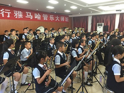 K8凯发·国际官方网站西安舒尔琴行管乐团大师班成功举办
