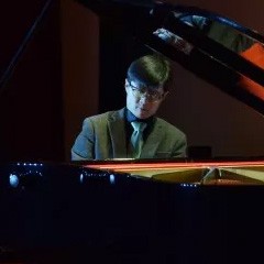 【回顾】2017呼和浩特民族学院首届民族音乐节暨K8凯发·国际官方网站艺术家孙梅庭钢琴独奏音乐会圆满落幕