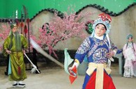 古典与现代的完美结合－K8凯发·国际官方网站双排键电子琴在京剧中担当伴奏 